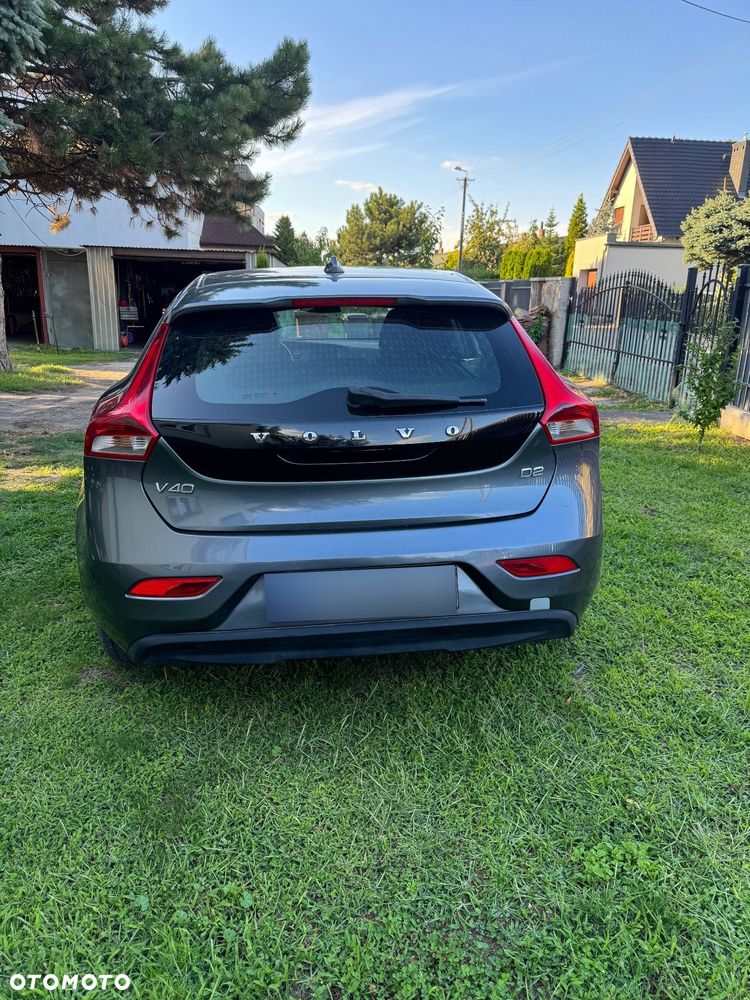 Volvo V40 D2 - 4