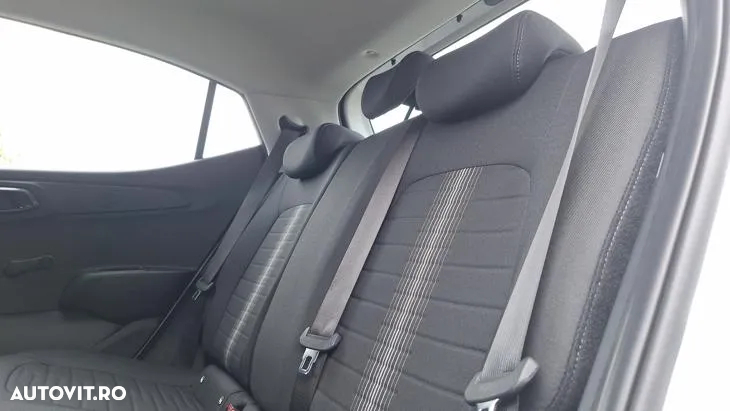 Hyundai i10 - 16