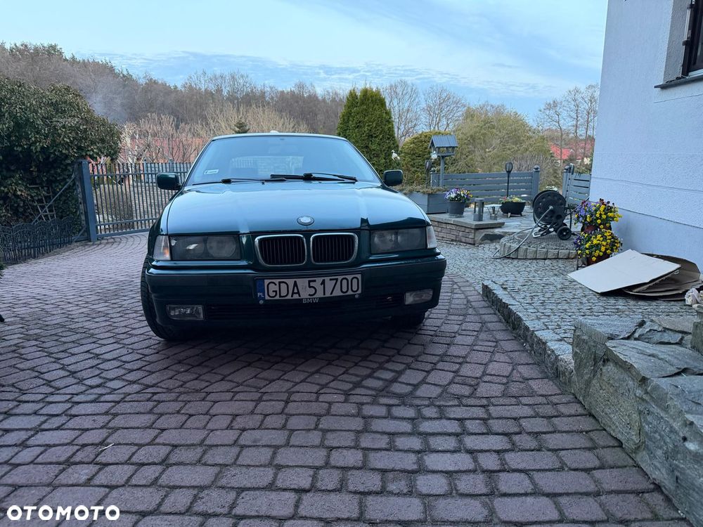 BMW Seria 3 316i - 6