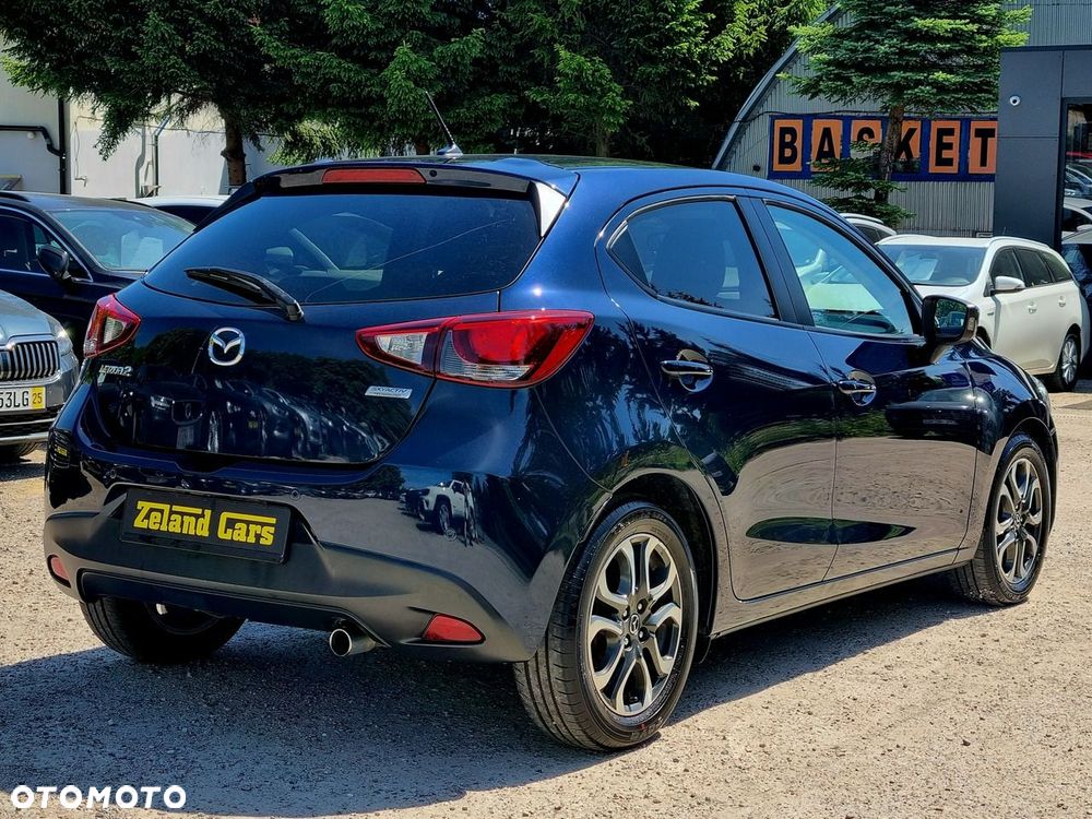 Mazda 2 - 5