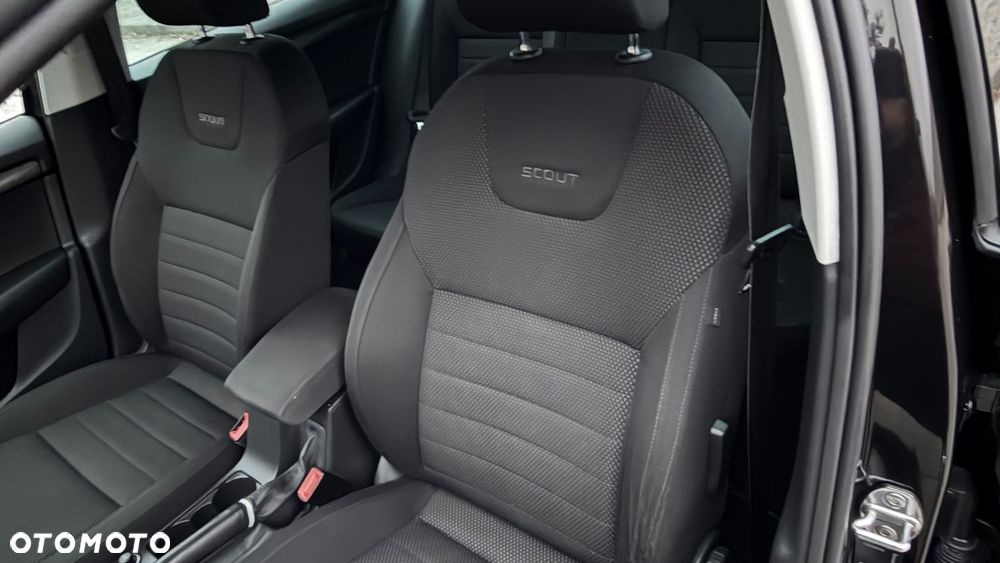 Skoda Octavia 2.0 TDI 4x4 DSG Scout - 27