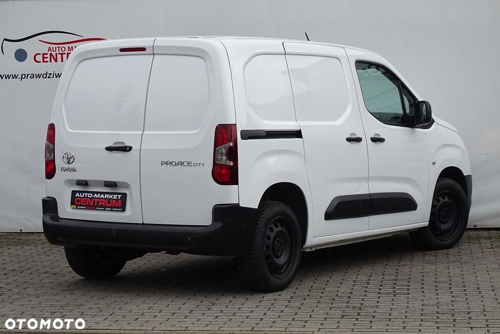 Toyota ProAce Kombi D-4D Medium 2,6t - 25