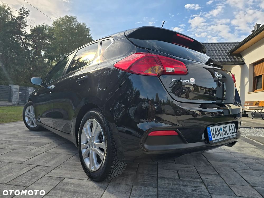 Kia Ceed 1.4 CVVT Dream Team Edition - 13