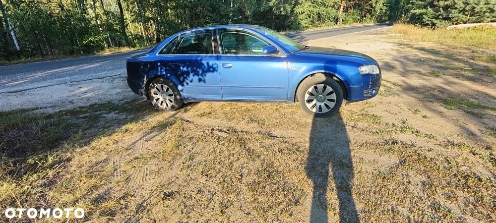 Audi A4 Limousine - 3