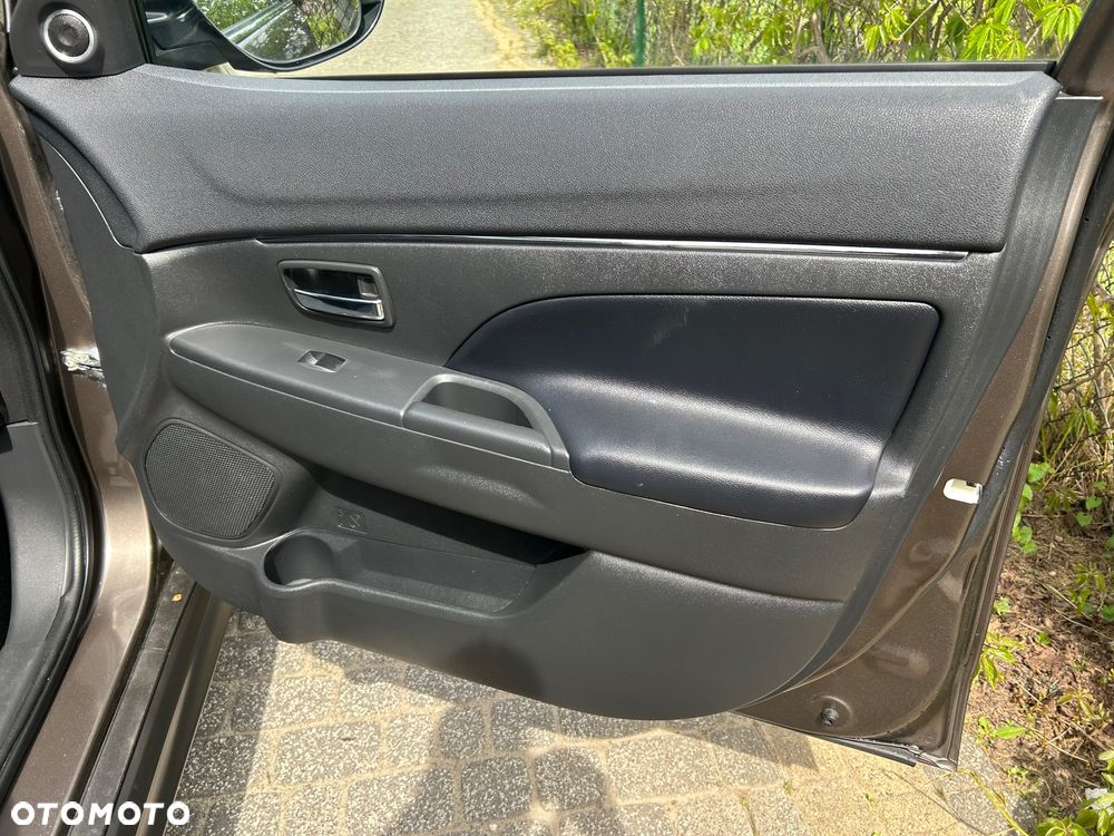 Mitsubishi ASX 1.8 DID Instyle NAVI AS&G - 34