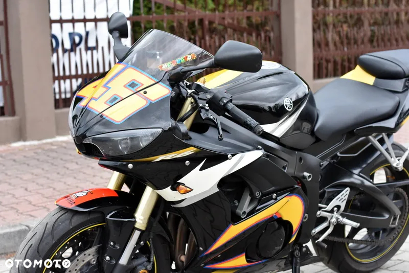 Yamaha R6 - 24