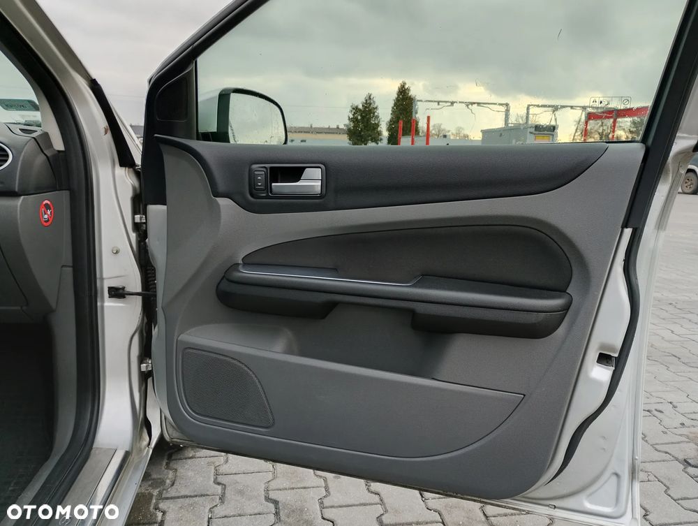 Ford Focus 2.0 TDCi DPF Trend - 19