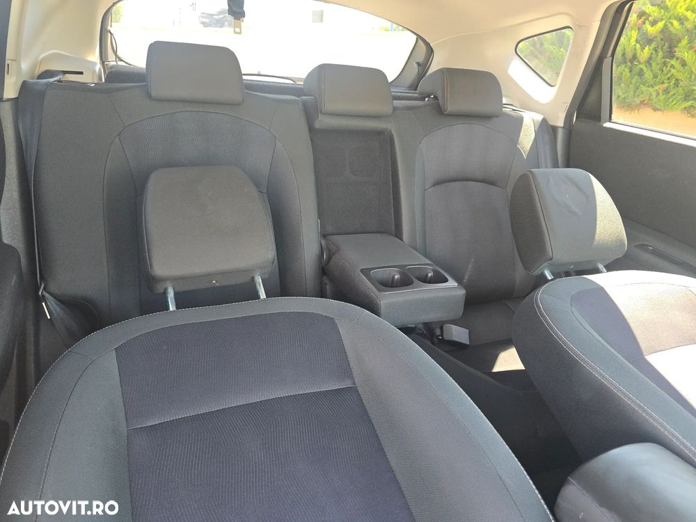Nissan Qashqai 1.6 DCI 4 x 4 DPF tekna - 11