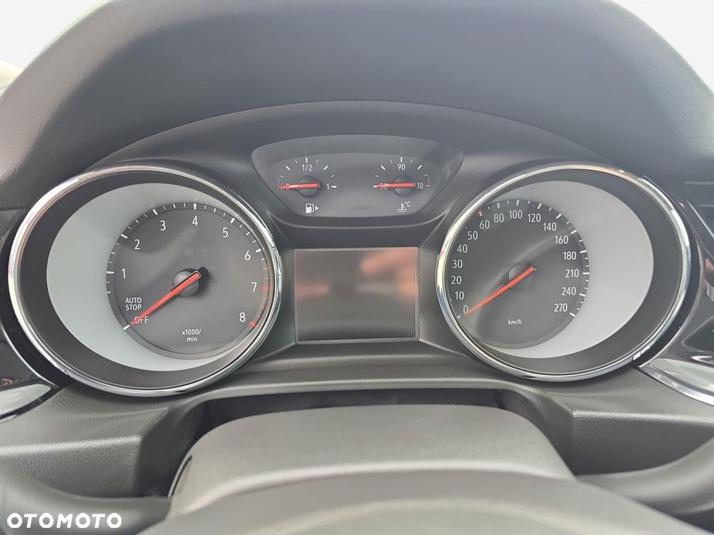 Opel Insignia - 19