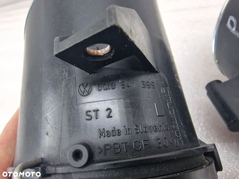 VW POLO OKULAR IV 02-05 LEWY ORYGINALNY HALOGEN , NR 6Q0941699 , NR AUKCJI H24 - 4