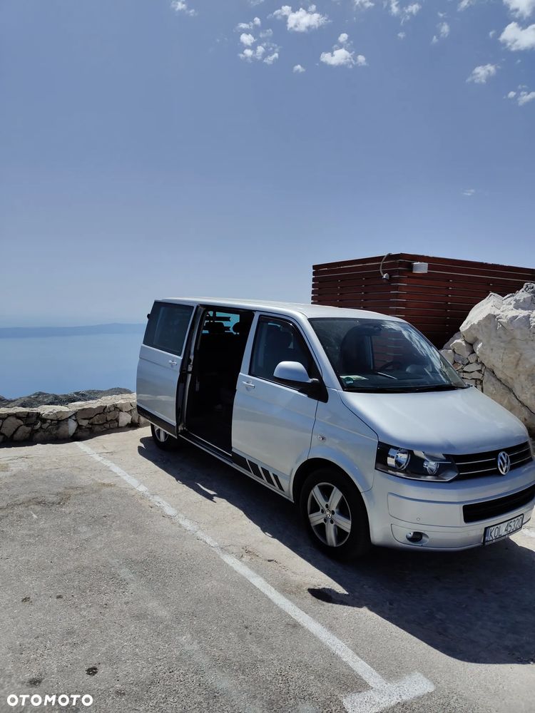Volkswagen Multivan - 21