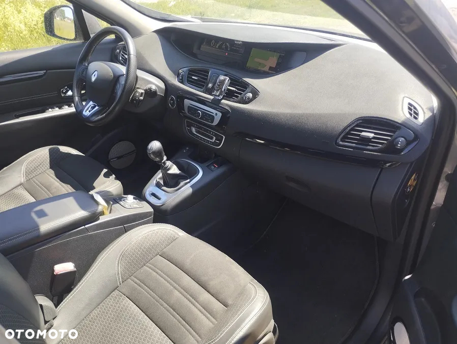 Renault Scenic 1.6 dCi Bose - 13