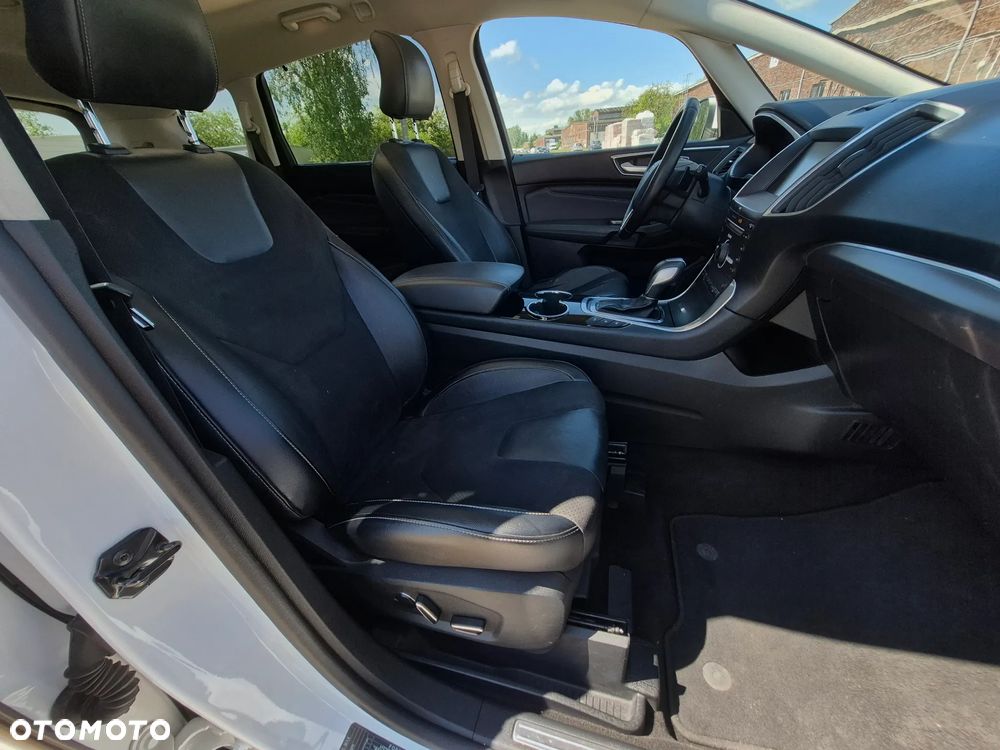 Ford S-Max 2.0 TDCi Titanium PowerShift - 25
