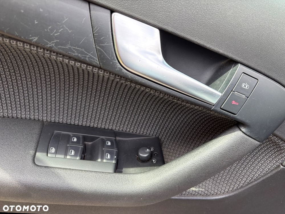 Audi A3 Sportback 2.0 TDI Ambiente - 9
