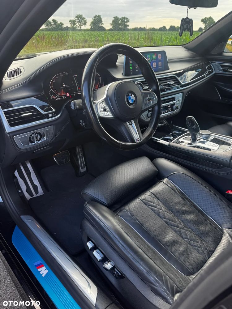 BMW Seria 7 750i xDrive - 7