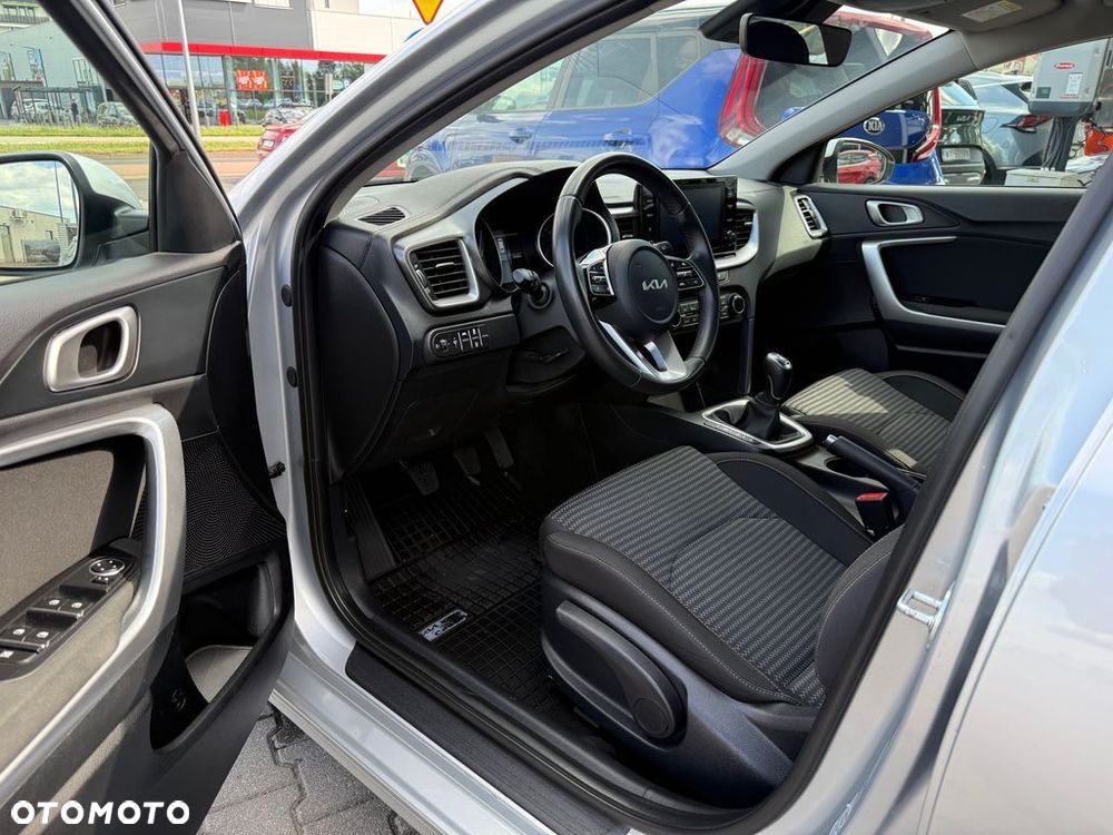 Kia Ceed 1.5 T-GDI M - 14
