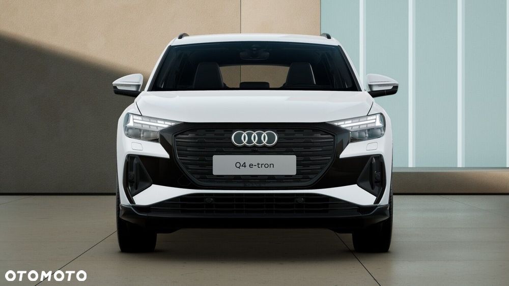 Audi Q4 e-tron - 4
