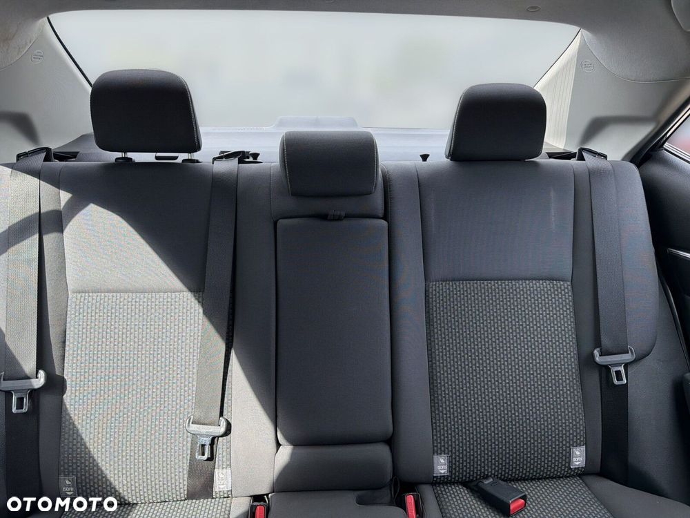 Toyota Corolla 1.6 Active - 34