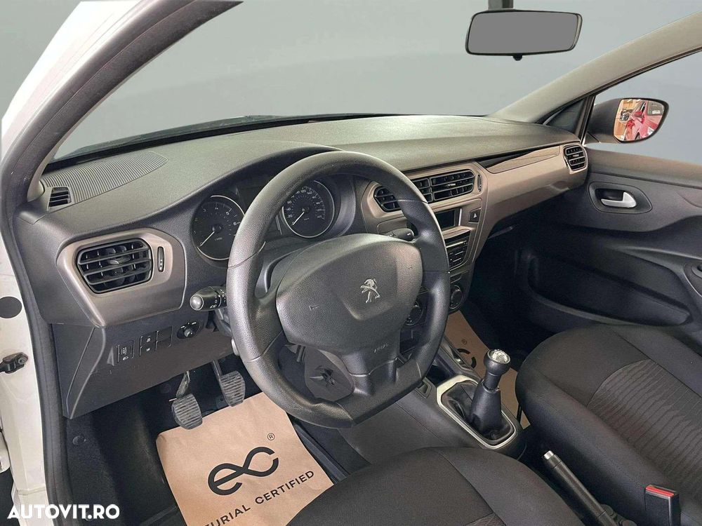 Peugeot 301 1.2 PureTech Active - 10