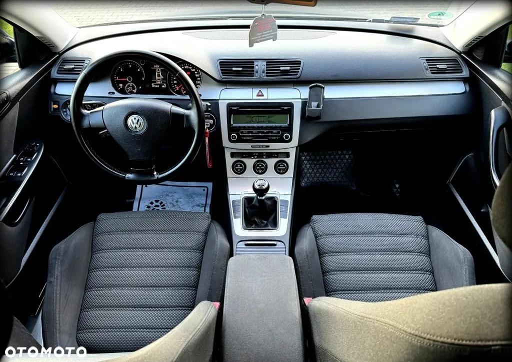 Volkswagen Passat 2.0 TDI DPF Comfortline - 2