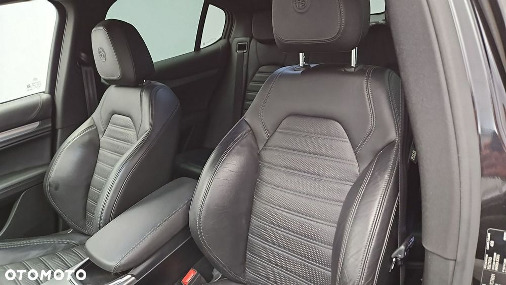 Alfa Romeo Stelvio 2.0 Turbo Executive Q4 - 12