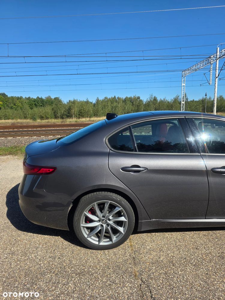Alfa Romeo Giulia 2.0 Turbo Sprint Q4 - 6