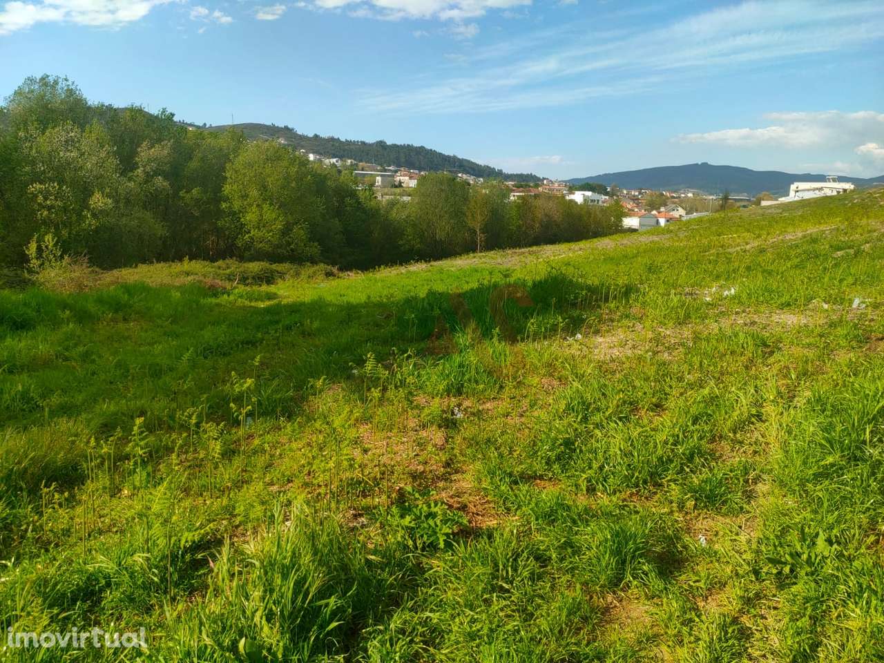 Terreno Agrícola com 9.989,95 m² em Nevogilde, Lousada - Grande imagem: 3/7