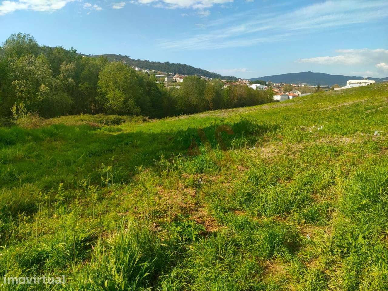 Terreno Agrícola com 9.989,95 m² em Nevogilde, Lousada - Grande imagem: 3/7