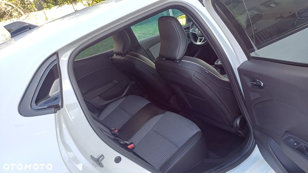 Renault Clio - 15