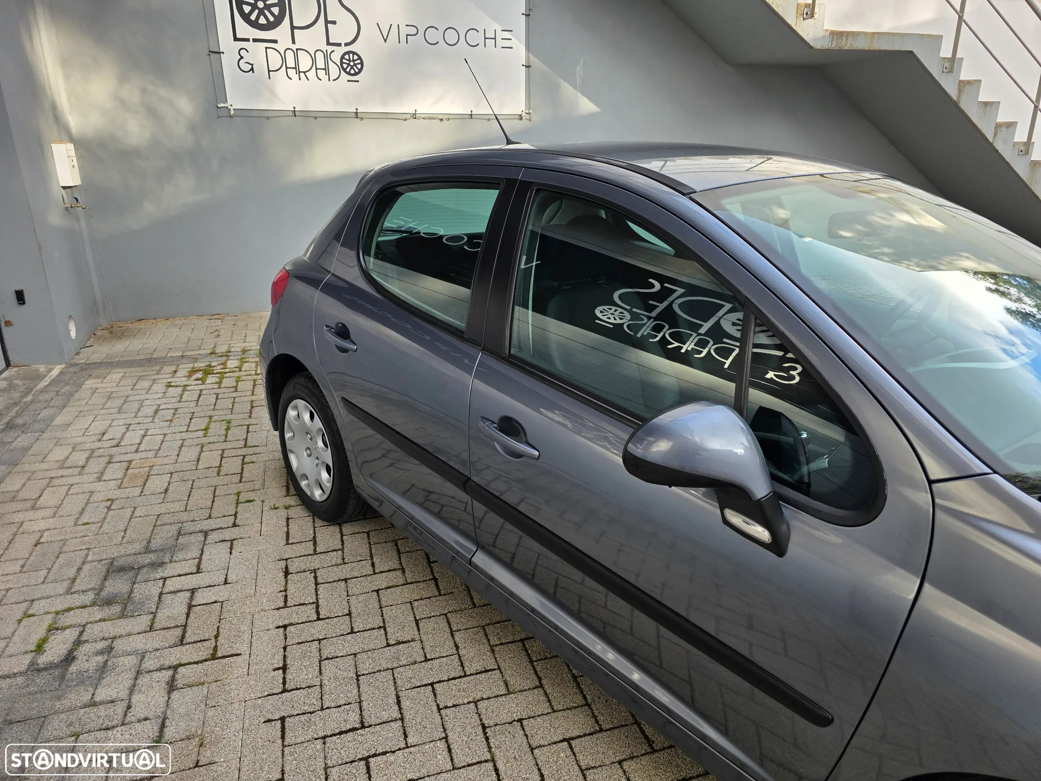 Peugeot 207 1.4 16V Active - 24