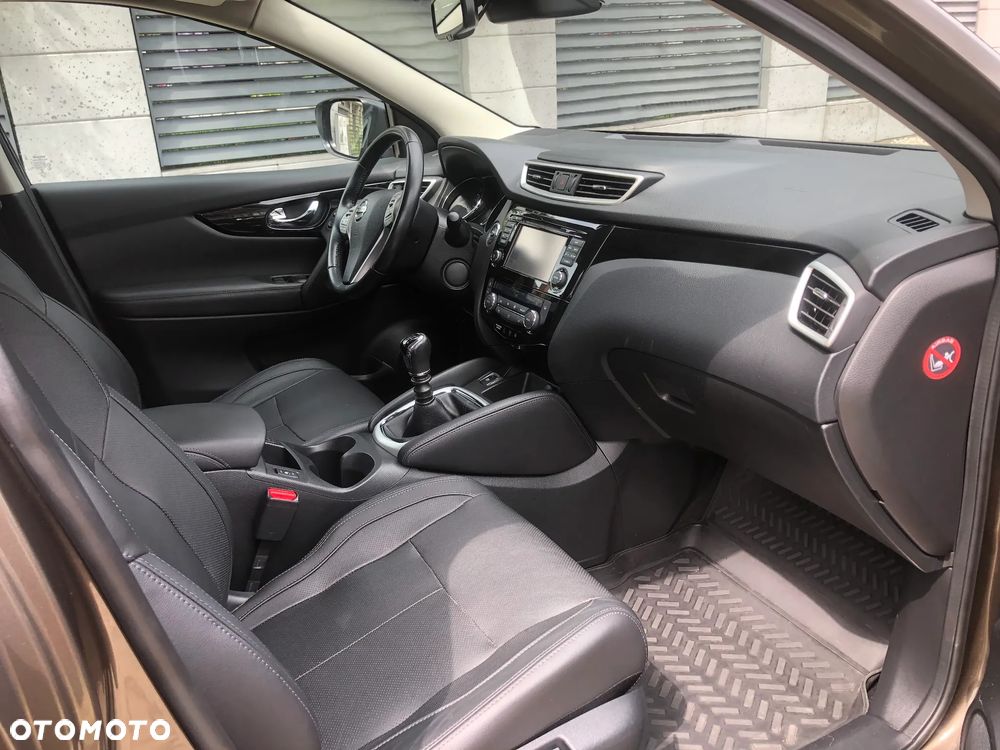 Nissan Qashqai 1.6 DIG-T 360 - 32