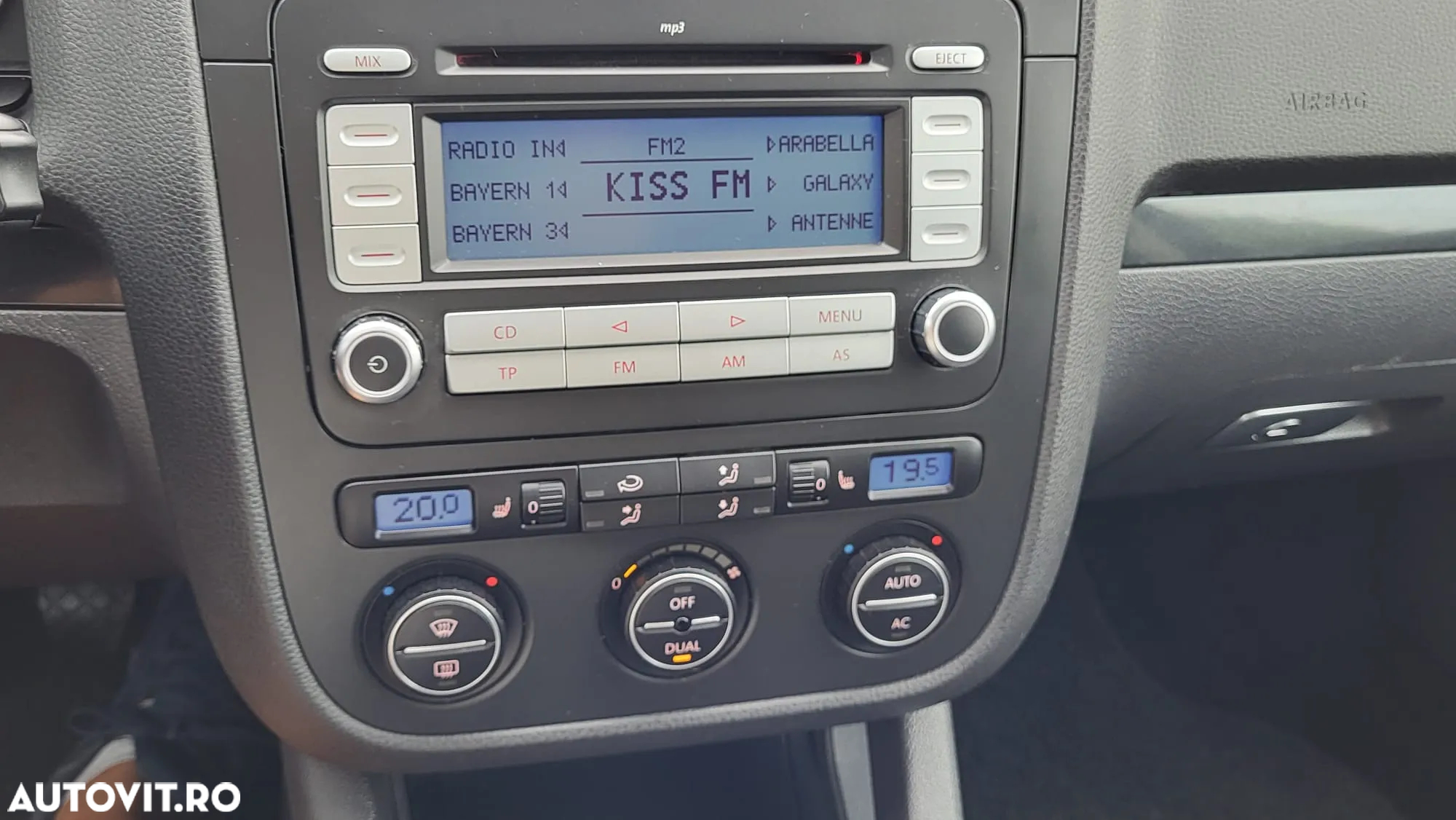 Volkswagen Golf - 6
