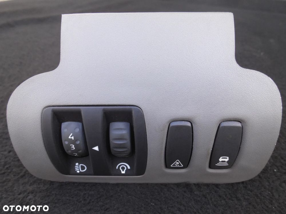 RENAULT SCENIC II PANEL REGULACJI ŚWIATEŁ 8200140985GC WTYCZKI INSTALACJA POSIADAM 2 SZT - 1