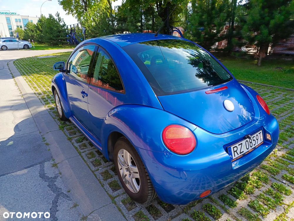 Volkswagen New Beetle 2.0 - 5