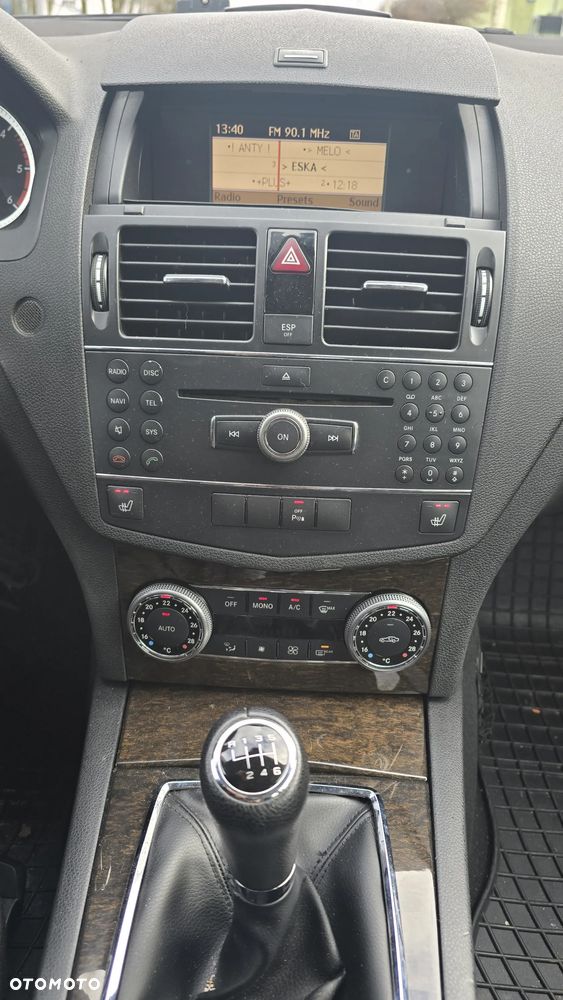 Mercedes-Benz Klasa C 220 CDI Elegance - 14