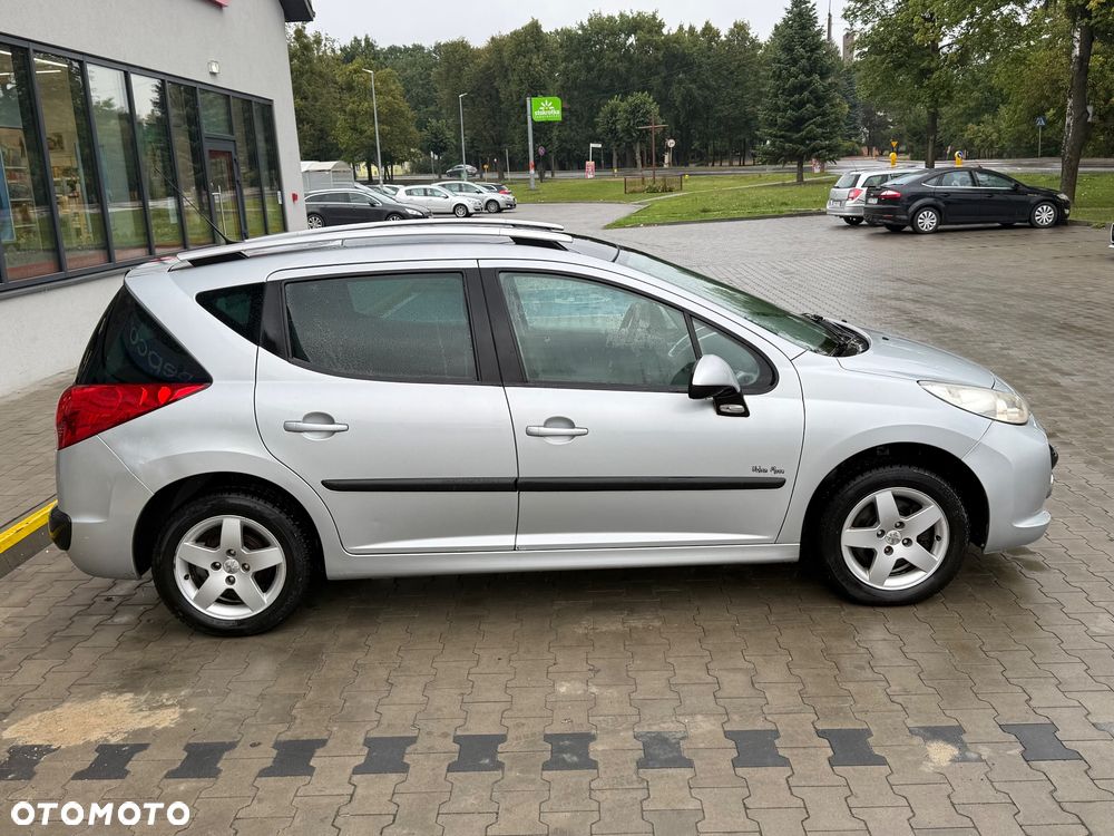Peugeot 207 1.4 16V Presence - 4