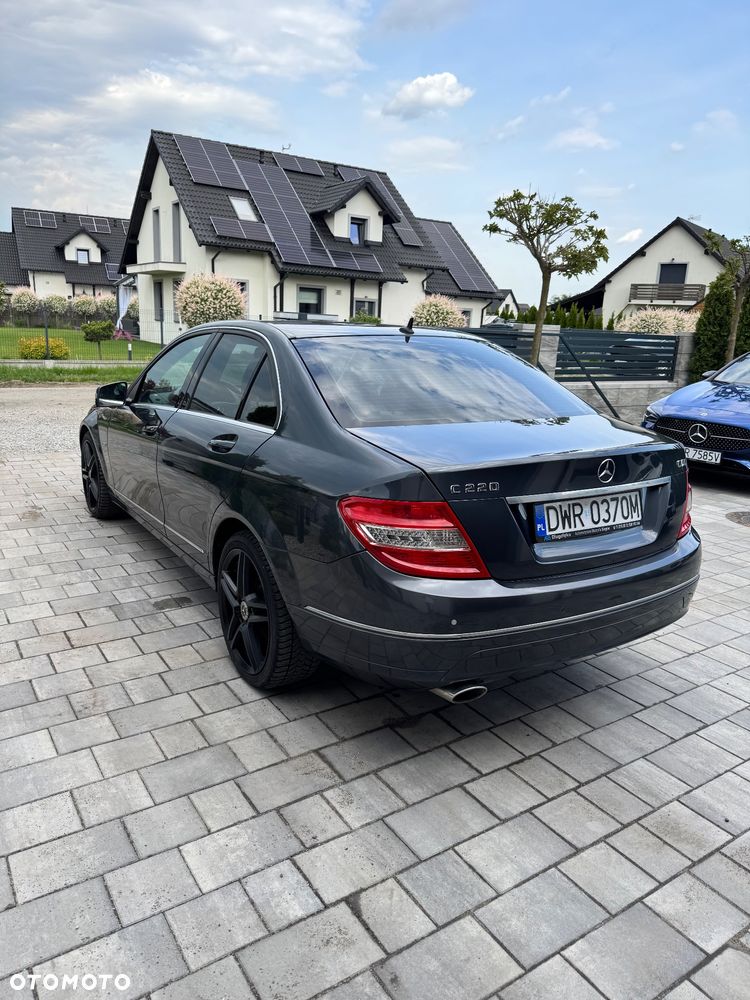 Mercedes-Benz Klasa C 220 CDI BlueEff 4-Matic Avantgarde - 7