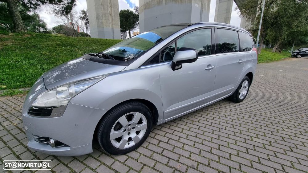 Peugeot 5008 1.6 HDi 7L Allure J17 - 3