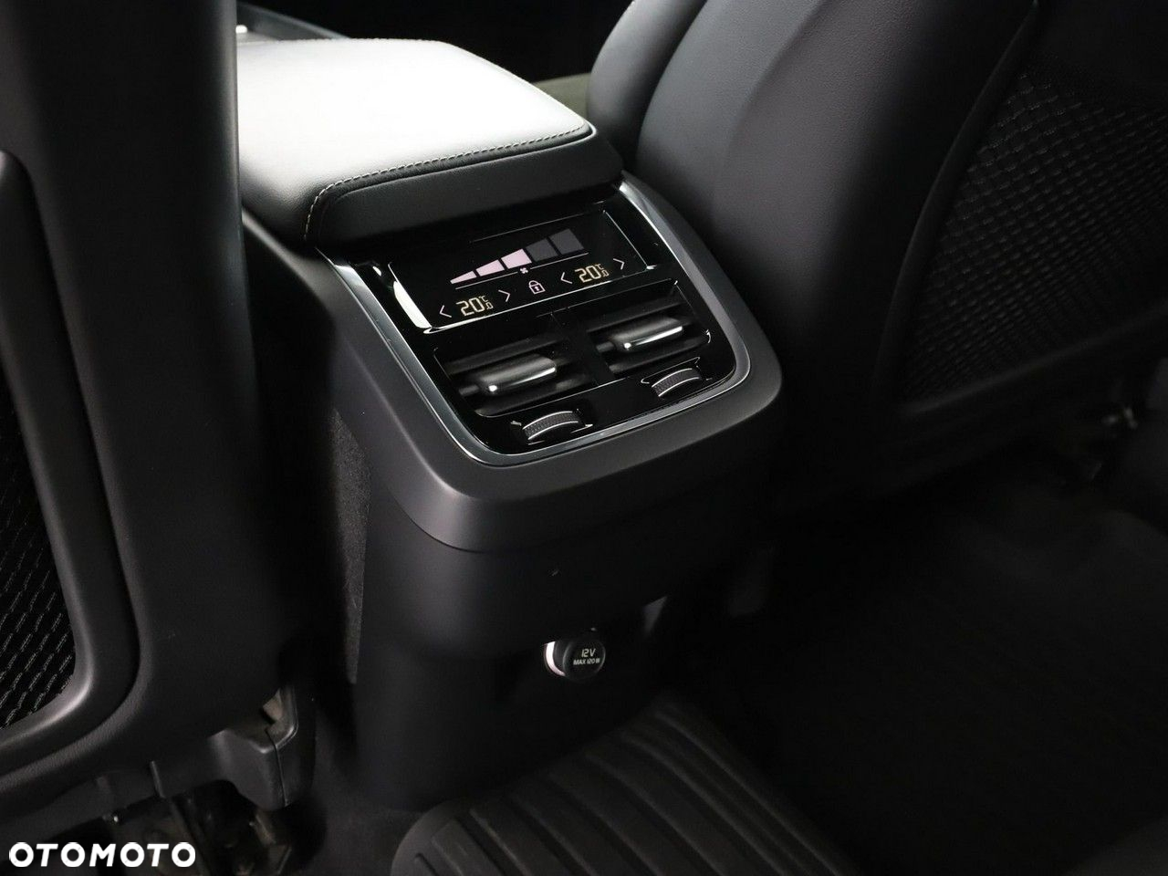 Volvo XC 60 D4 AWD Geartronic RDesign - 40