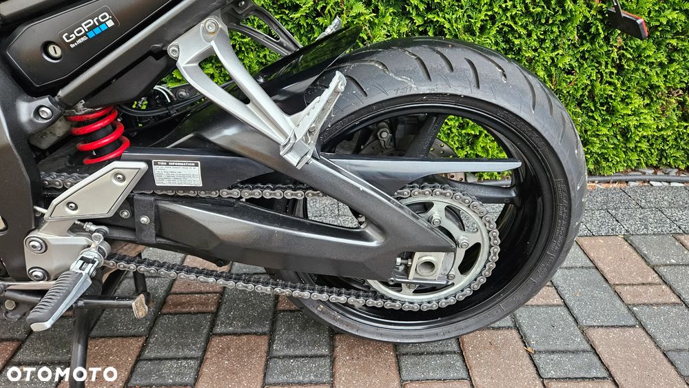 Yamaha FZ - 25