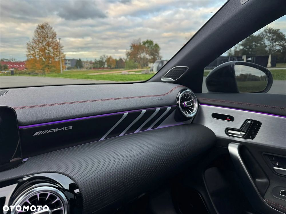 Mercedes-Benz CLA AMG 35 4Matic AMG Speedshift 7G-DCT - 18