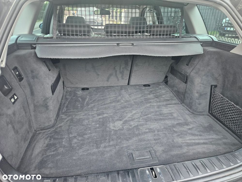 BMW Seria 3 318i - 30