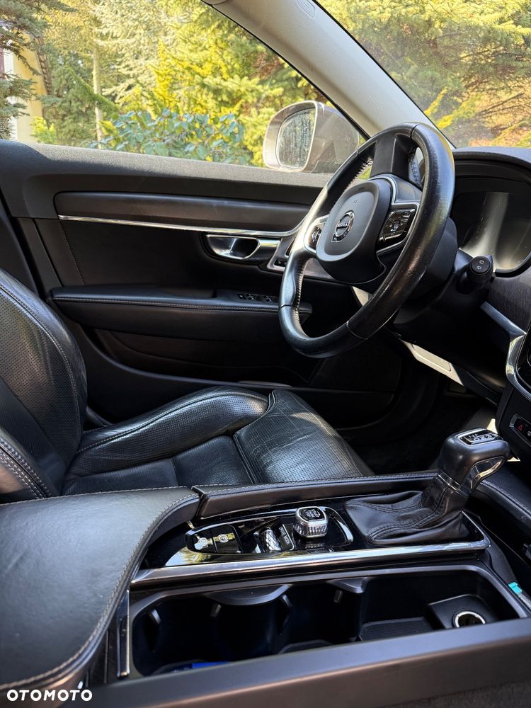 Volvo V90 Cross Country D5 AWD Pro - 17