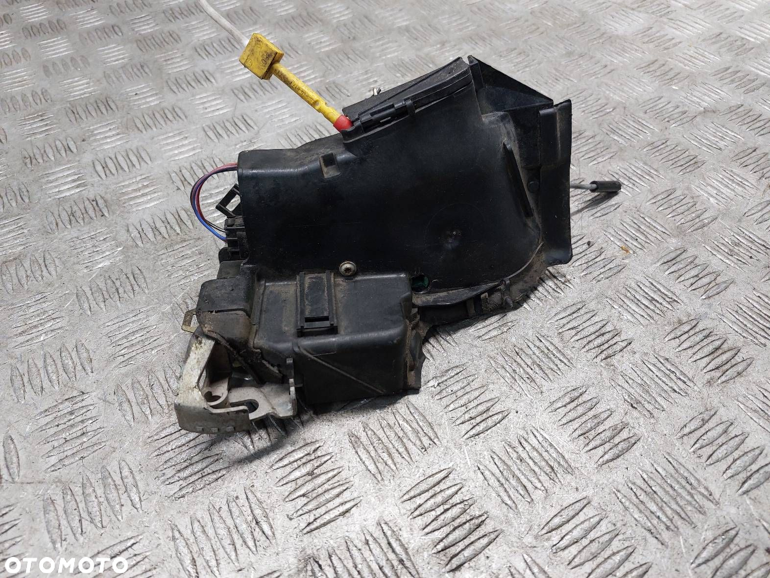 ZAMEK DRZWI LEWY PRZÓD BMW E39 - 3