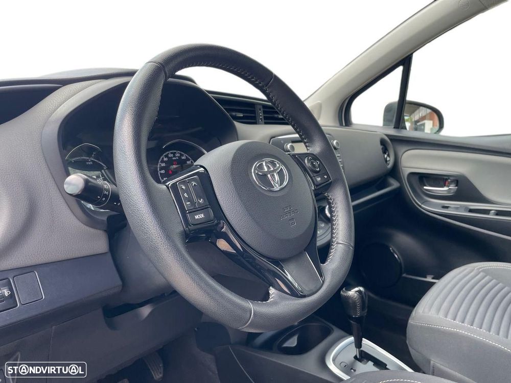 Toyota Yaris - 13