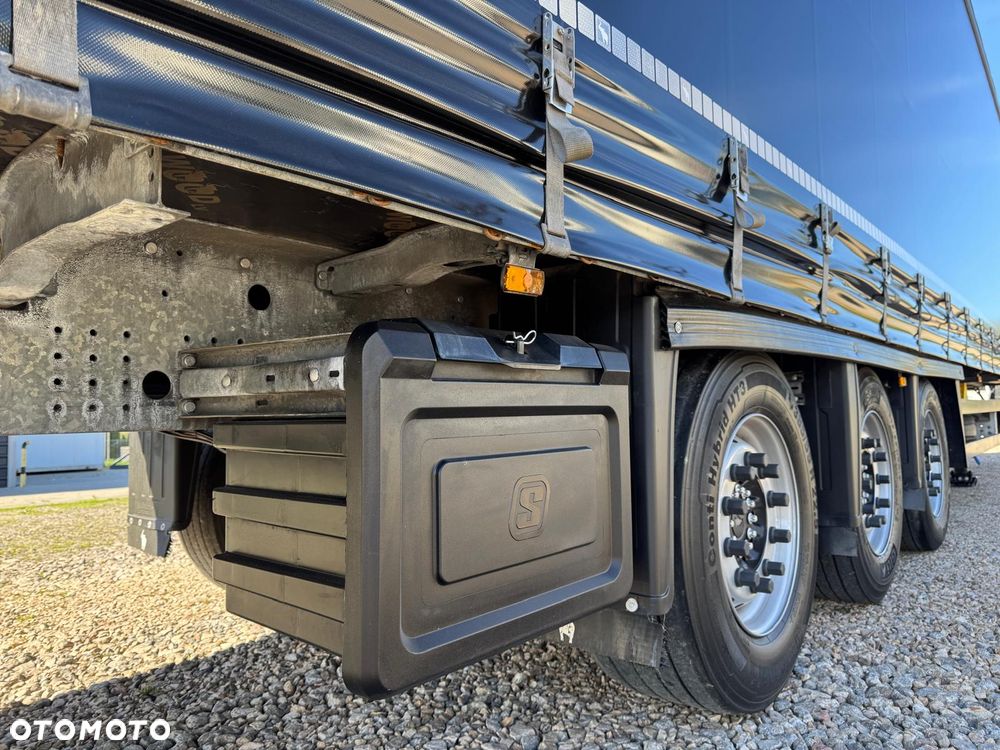 Schmitz Cargobull VARIOS- naczepa typu standard lub mega Dach podnoszony regulowany 10 sztuk Sprzedam. Koła 385/55R22,5 - 7