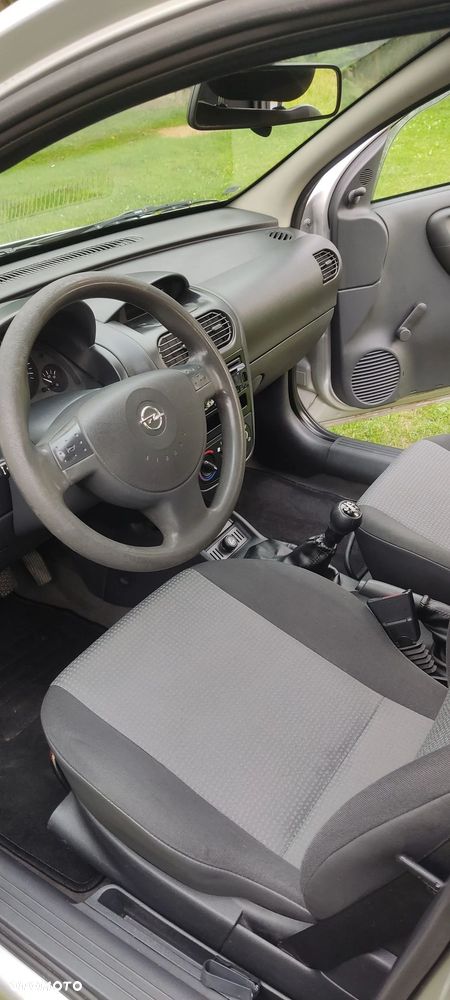 Opel Corsa - 11