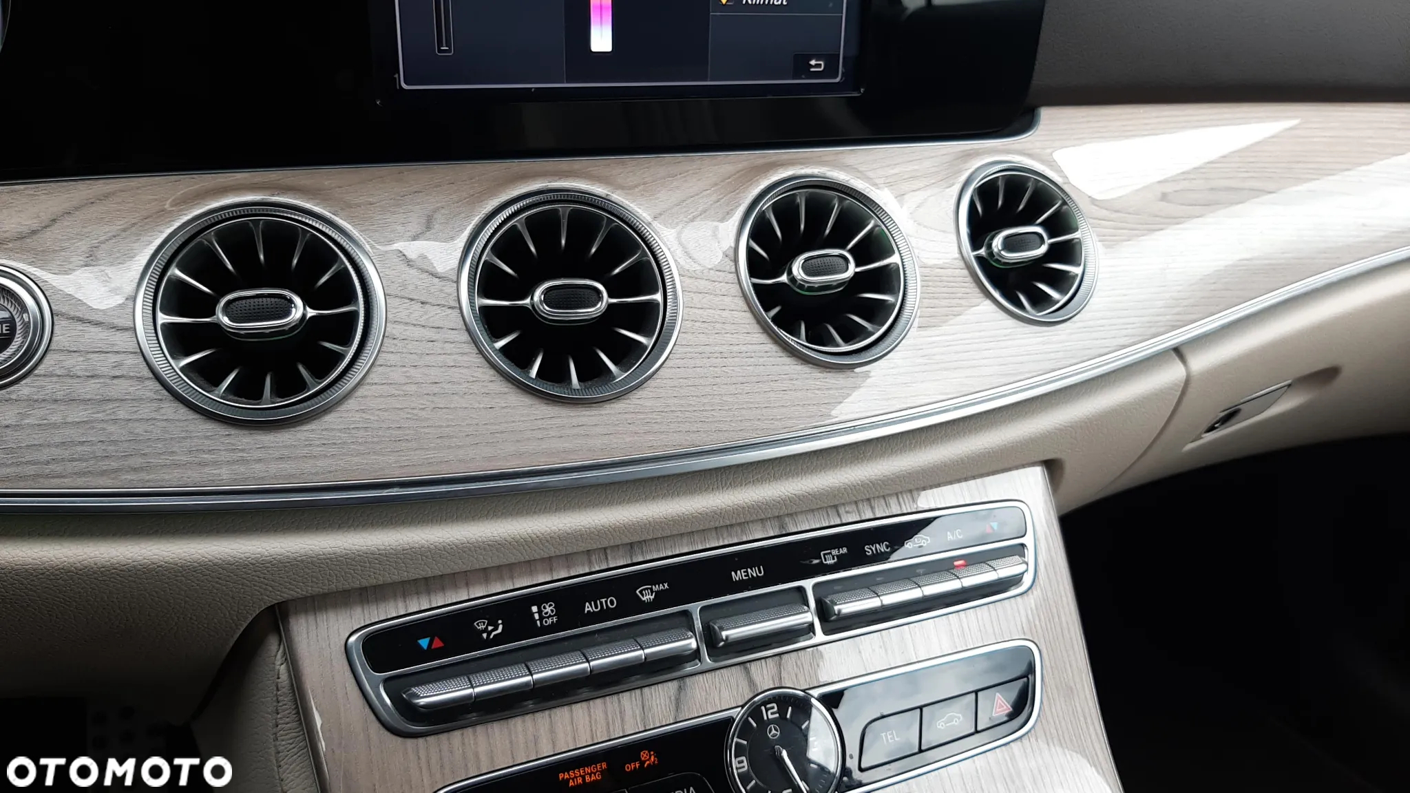 Mercedes-Benz Klasa E 350 Coupe 9G-TRONIC - 31