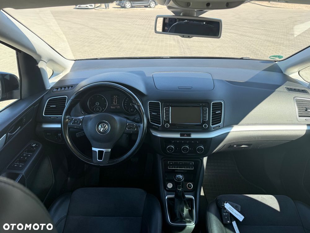 Volkswagen Sharan 2.0 TDI 4Motion BlueMotion Technology Highline - 20