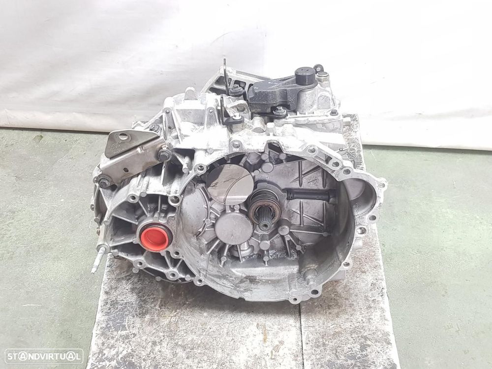 CAIXA DE VELOCIDADES VOLVO V60 FAMILIAR REF. 36000614 - 1